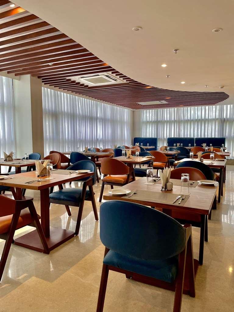 Best Western Maharani Bagh New Delhi Nhà hàng bức ảnh